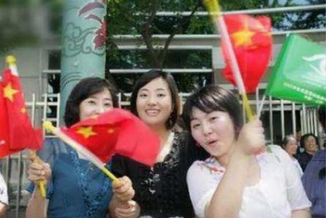 韩国人眼中中国很穷,当来中国旅游后,没想到一