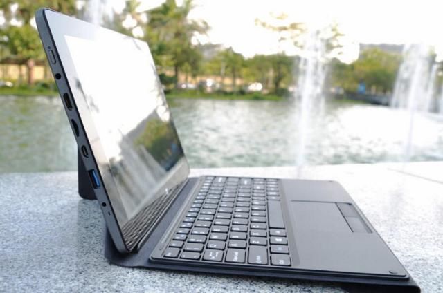 喝3斤茅台的包工头吐槽,业主就是太傻,给这8个