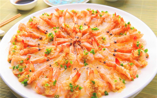 教你做家常蒜蓉蒸虾,无盐少油,清淡可口,1人能