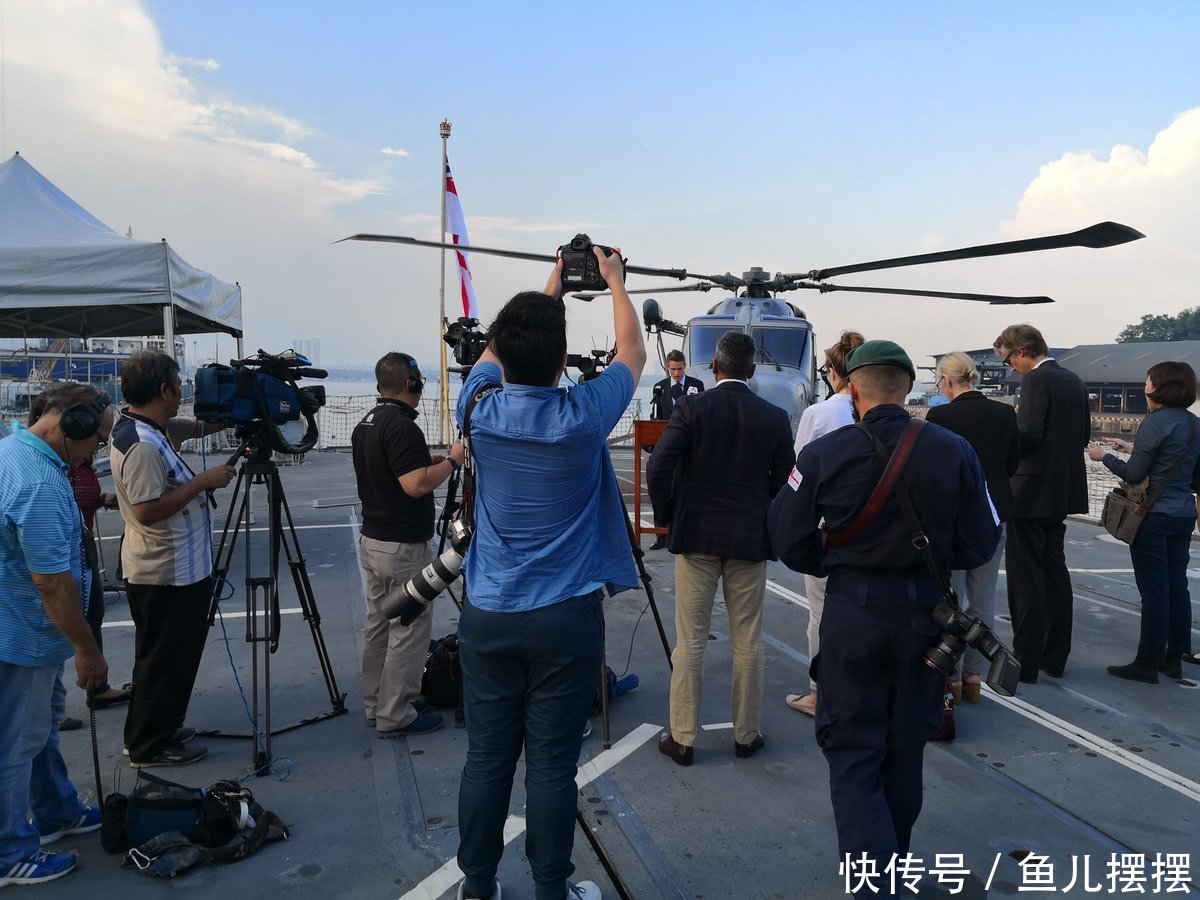 越来越近:叫嚣要巡航南海英国军舰抵达新加坡