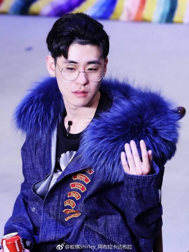 德云二爷张云雷曾因爱自杀未遂?如今大火超过