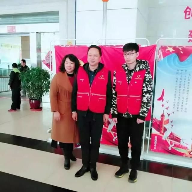 来自上海探亲高中生的春运服务春运第29天,青