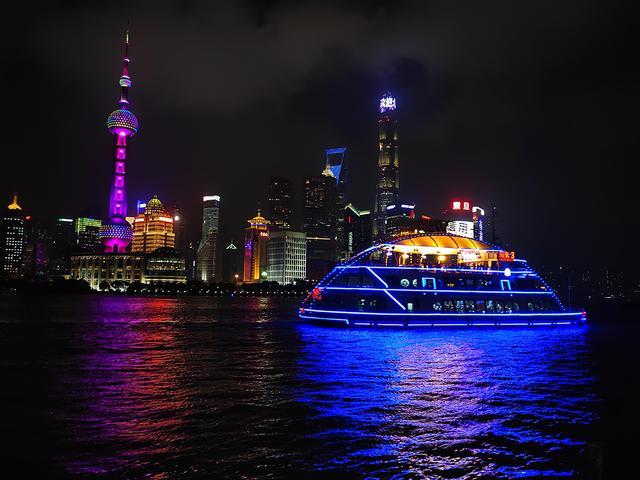 除了无限屏子弹短信,坚果Pro 2S相比坚果Pro2