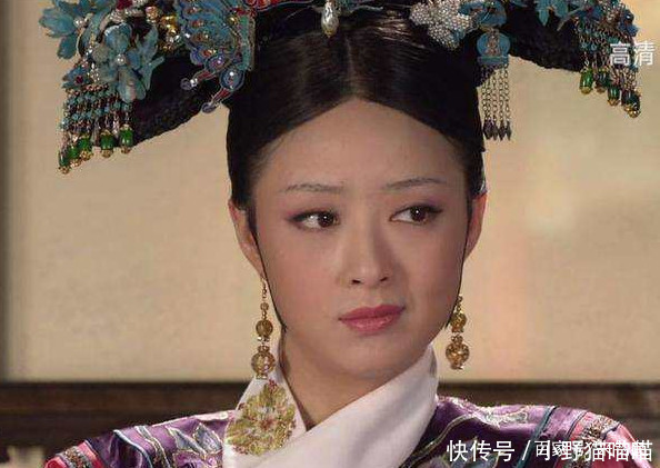 35岁蒋欣臀大惊人,裙子都快撑破了,网友:这样的