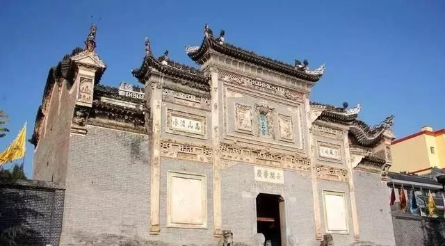 龙驹寨镇镇西2.