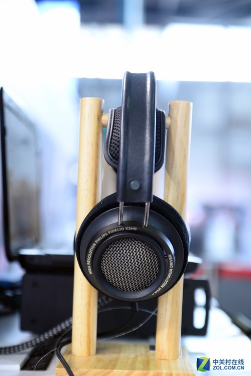 更HiFi的体验 现场听飞利浦Fidelo X2HR