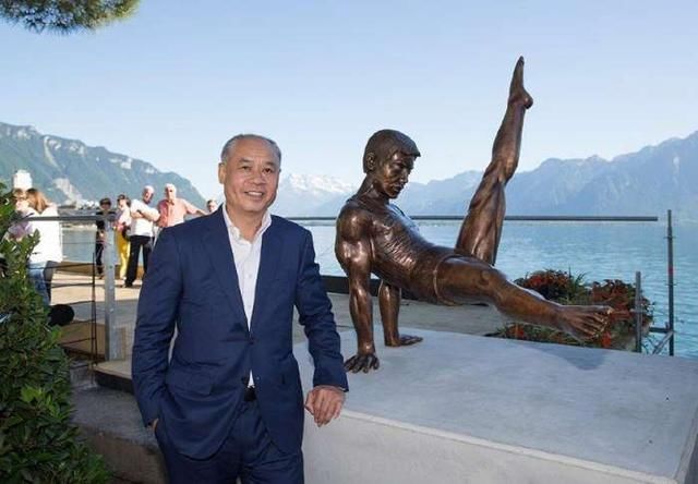 运动员身家排行:詹姆斯第五,乔丹第二,第一名来