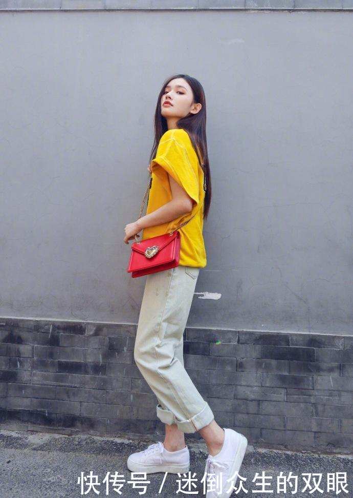 林允裤子都短到大腿根,还是显腿短,网友1米69