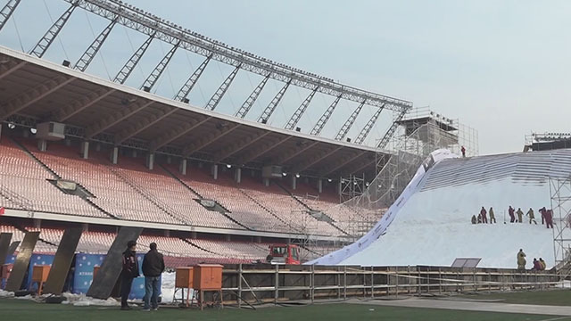 北京工体备战沸雪单板滑雪大跳台世界杯