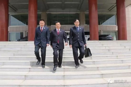 南阳市首届十大法治人物候选人陈新瑞事迹展