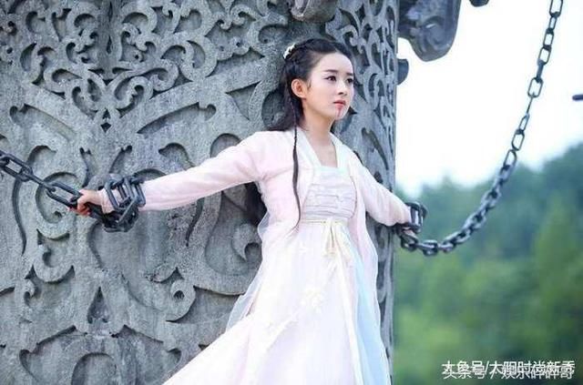 古装剧里被绑起来角色, 杨幂淡定刘亦菲狼狈, 唐