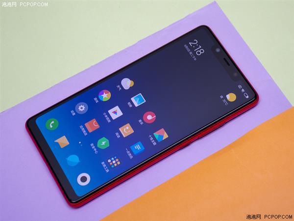 给你2000块钱你是愿意买小米8SE呢?还是买iP