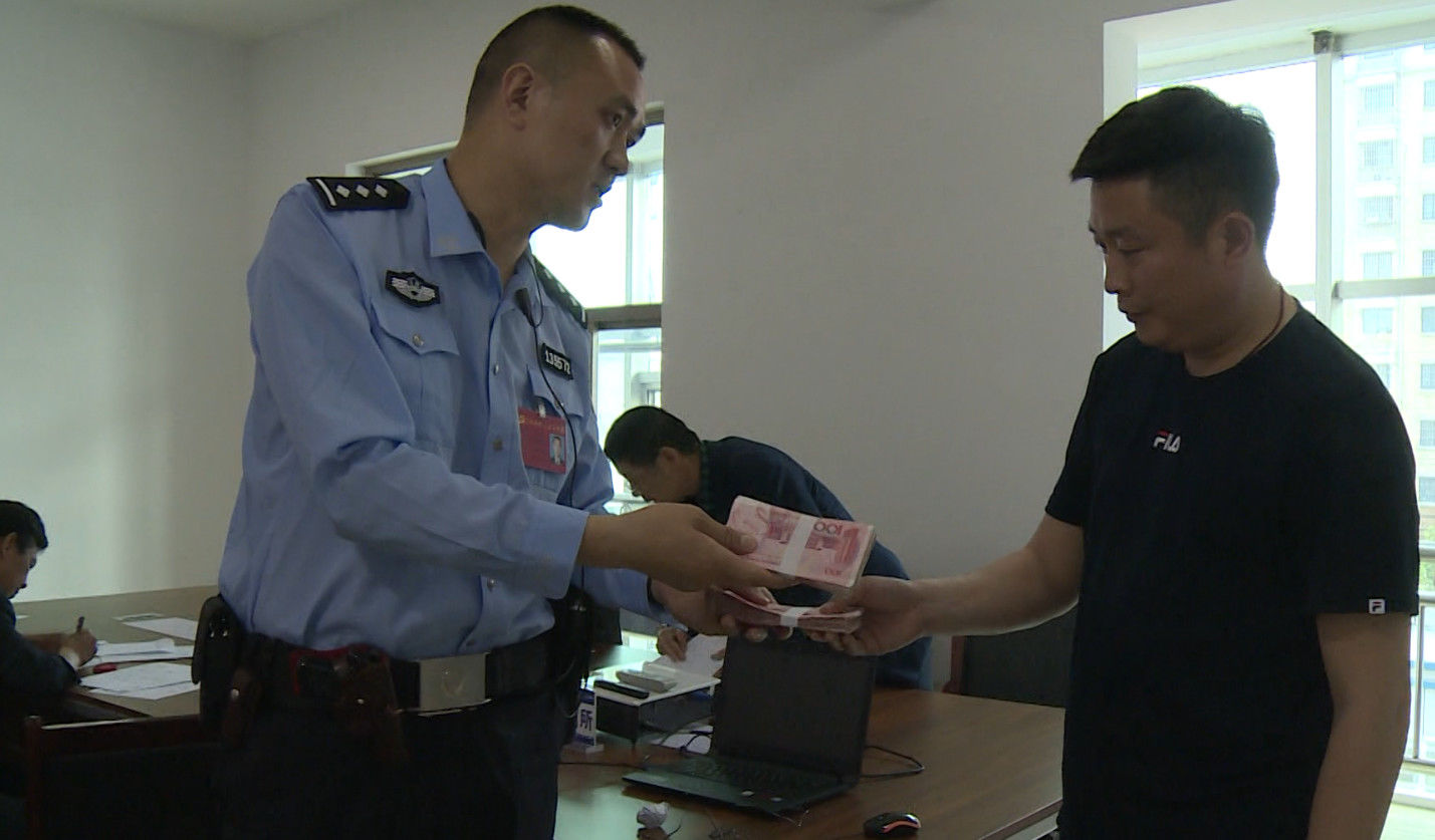 宿迁一男子玩彩票输百万 后果还真不是他一个