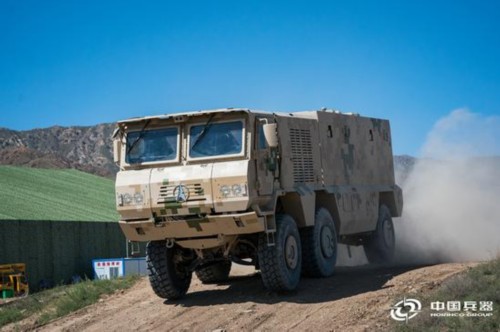 从装甲日看中国战车新动向 实现手动挡向自动挡跨越