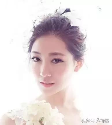 景甜是不是丧失了审美能力,她现在这个短发泡