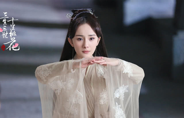 白浅扮相谁更美?杨幂刘亦菲最仙,贾玲像发胖版