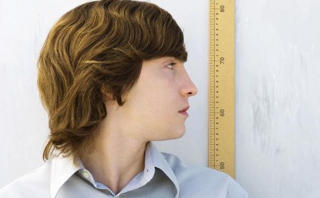 男生到了多少岁就不长个了?要长高,这个年纪之