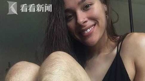 女大学生发起留体毛活动大秀腋下双腿 网友:是懒 女大学生发起留体毛活动大秀腋下双腿 网友:是懒