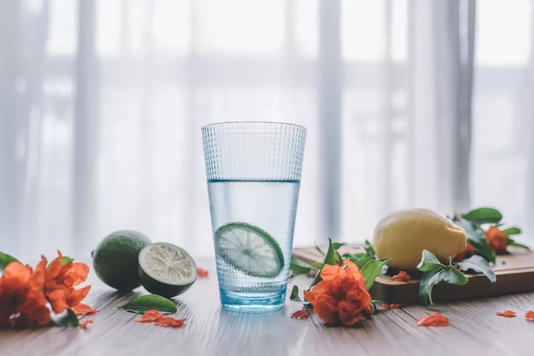 梅雨高温 尿频 尿急 尿痛病情反复怎么办 教你几招轻松应对 雪花新闻 梅雨高温 尿频 尿急 尿痛病情反复怎么办 教你几招轻松应对 雪花新闻