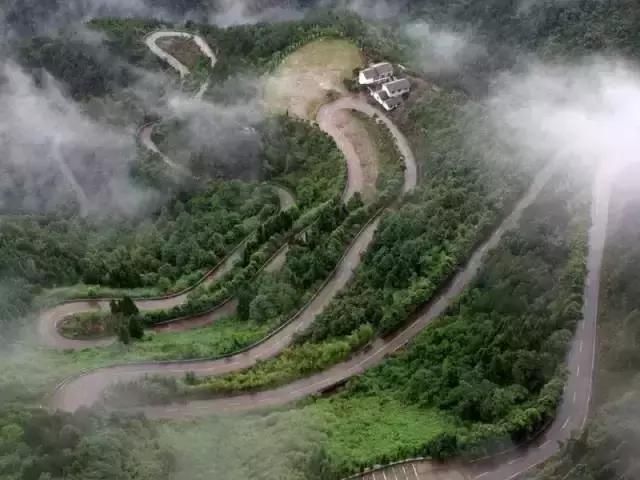 盘点中国最弯最密的盘山公路（组图）
