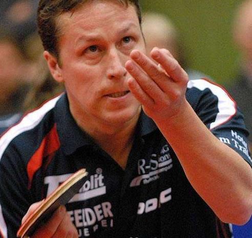 19年前朝气蓬勃的中国乒乓球队,领军人物刘国