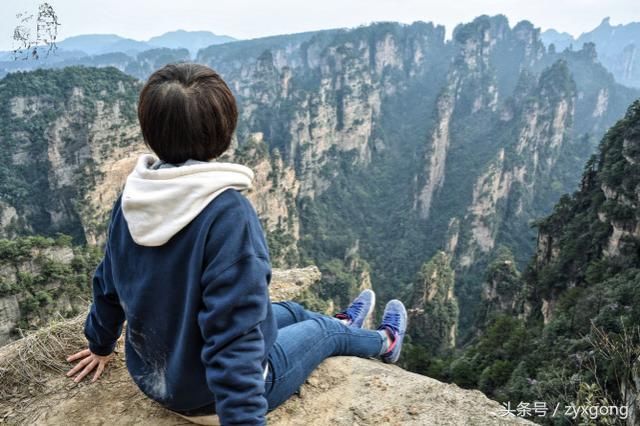 六七月份去张家界游玩需要带什么衣服、山里会