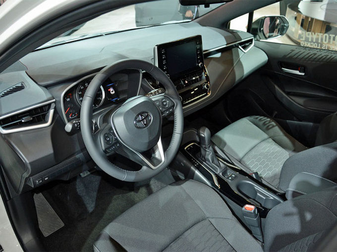 一箱油顶两箱用 丰田新款卡罗拉混动2019年开