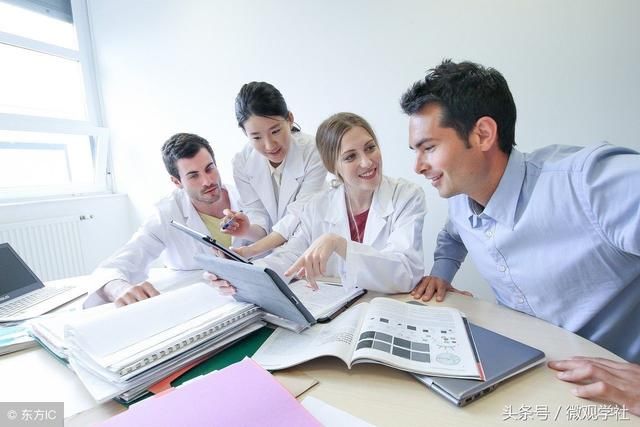 万科退休HR:面试会一个失误损失一千亿,现在8