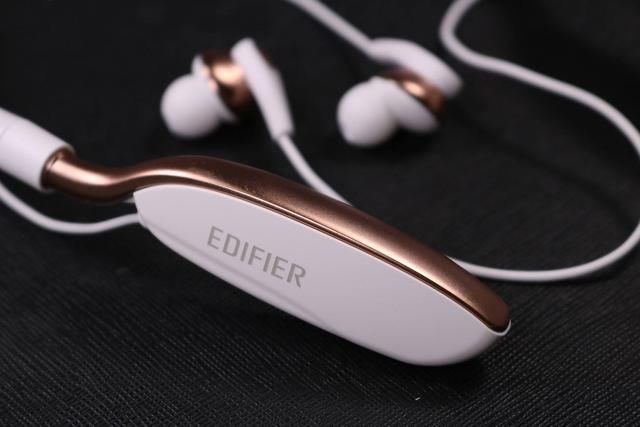 2018蓝牙耳机如何挑选?买耳机四大防坑绝招