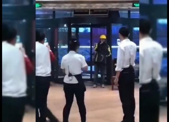 《我们不一样》火爆全网火到台湾:唱歌普通人