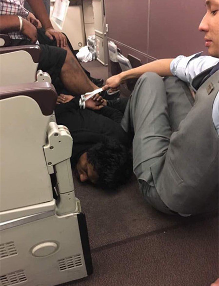 马航一客机旅客持充电宝当爆炸物欲劫机 航班返墨尔本 马航一客机旅客持充电宝当爆炸物欲劫机 航班返墨尔本