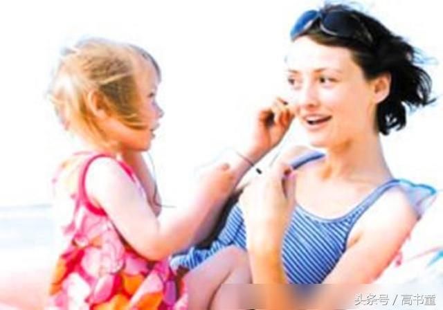 保安哥没花彩礼钱娶洋媳妇回家过年,整个小山