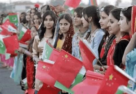 巴基斯坦游客:中国人很友好,但每次吃饭,饭馆老