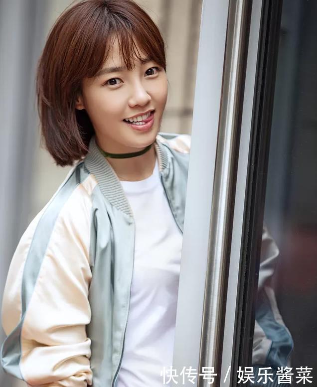 我在白百何的6张图片中混入了王珞丹,给你10秒