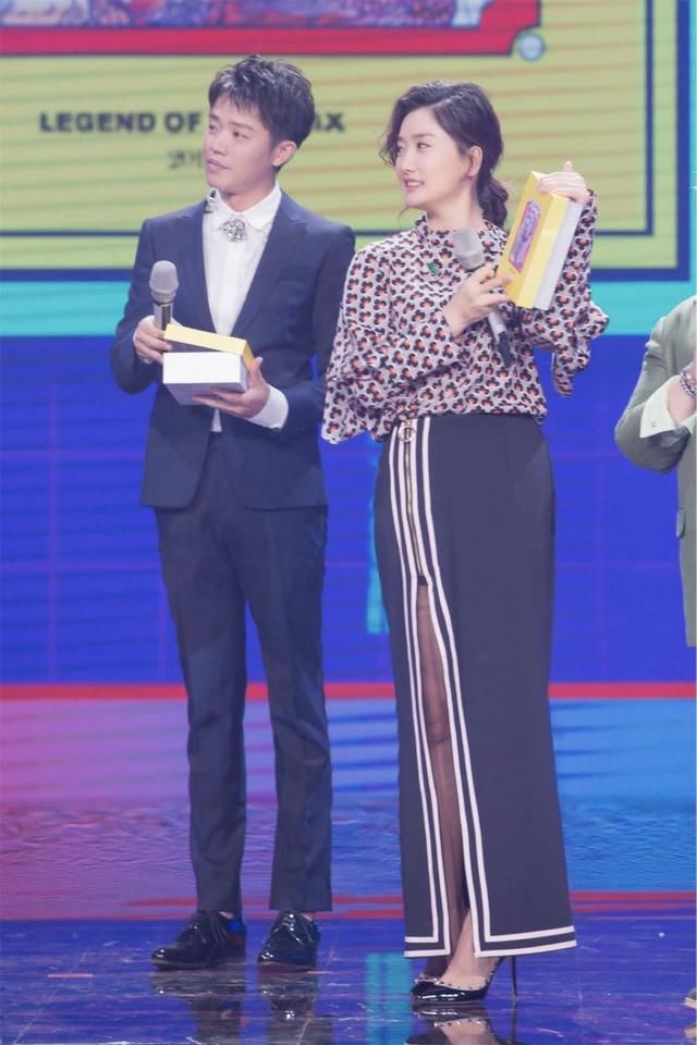 《我想和你唱》汪苏泷竟被嫌弃?凤凰传奇歌迷