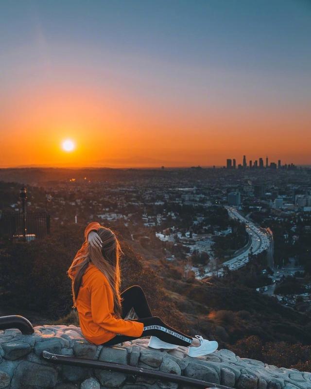 早安励志图片句子:风雨中经历成长,挫折中收获