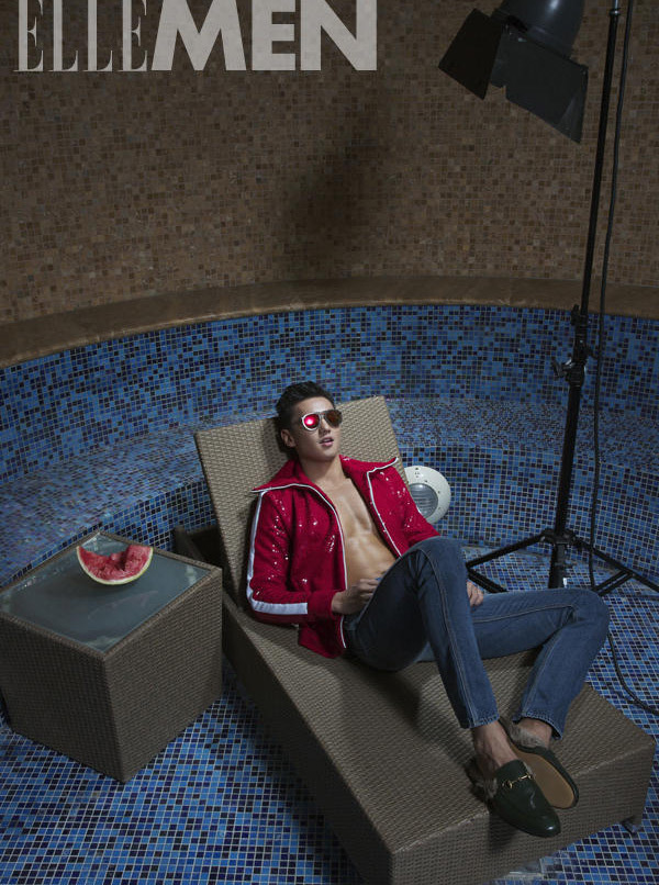 宁泽涛半裸炫腹肌 不穿衣服的他最好看 宁泽涛半裸炫腹肌 不穿衣服的他最好看