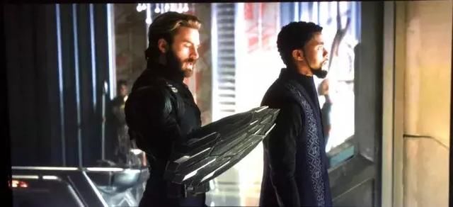 《复联3》官方超清中文预告!钢铁侠人甲合一,