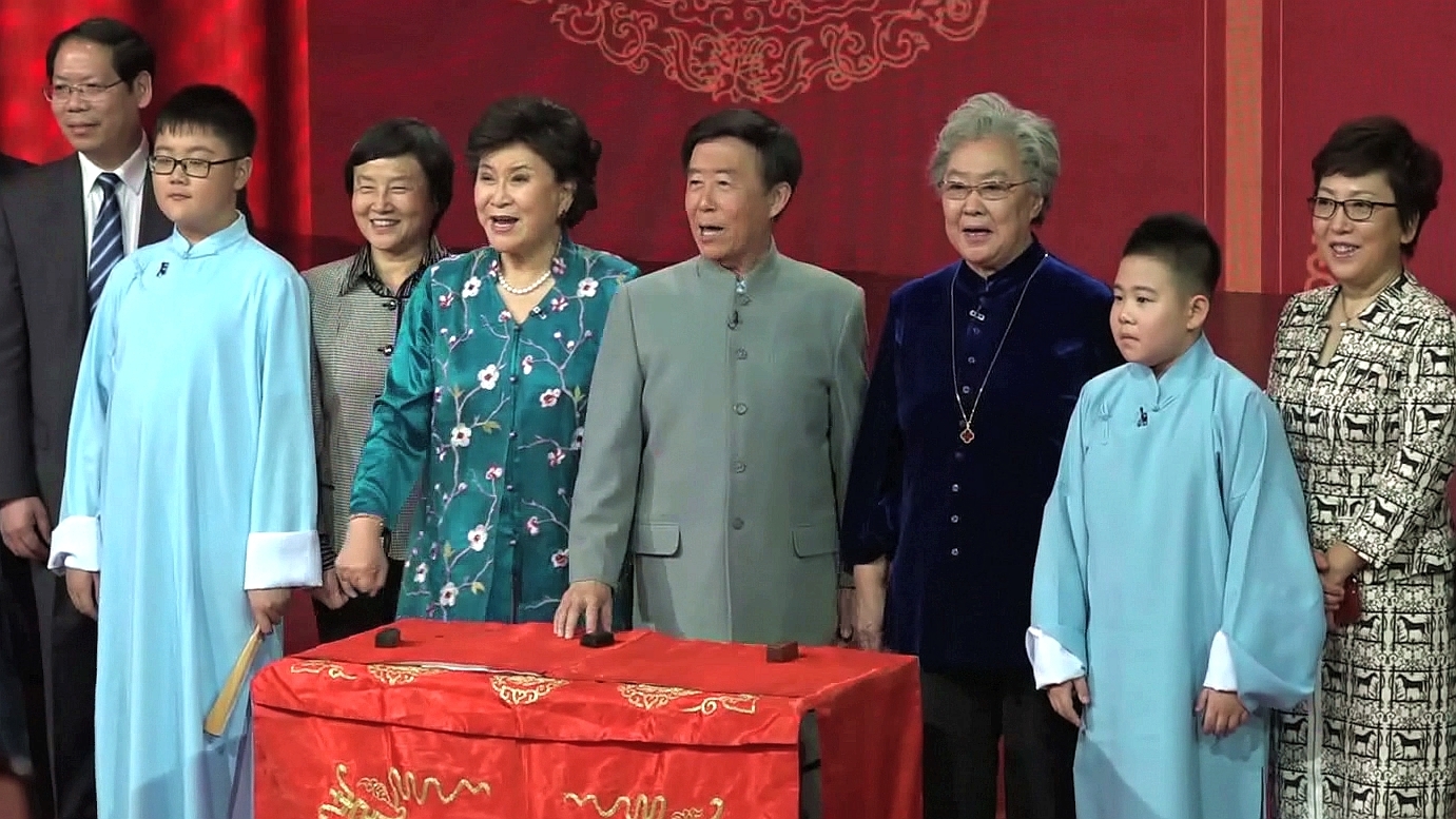 刘兰芳 田连元 连丽如齐聚《北京评书大会》 传承评书信心足