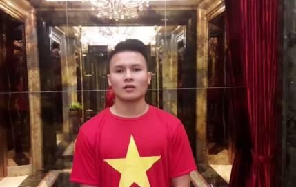 雪中任意球!越南球员阮光海获U23亚洲杯最佳