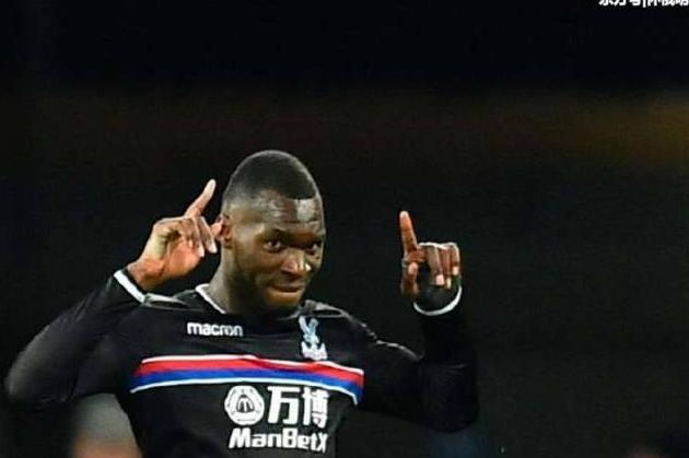 英超现役在历史总射手榜上的球员有谁? 第一名