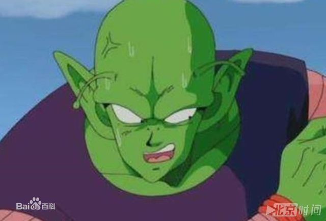 比克大魔王有着一张很可怕的脸,有着那美克星人的绿色皮肤.