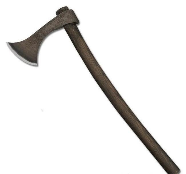 欧洲中世纪早期最著名的战斧,它接替罗马战斧成为战场上的霸主.