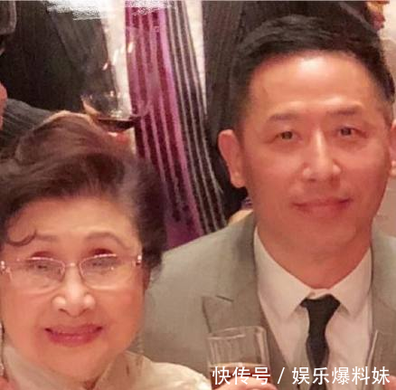 唐鹤德重病缠身出席友人生日会神采奕奕,一身