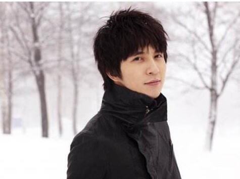 揭薛之谦李雨桐合伙网店:衣服售价百元 目前已下架 揭薛之谦李雨桐合伙网店:衣服售价百元 目前已下架