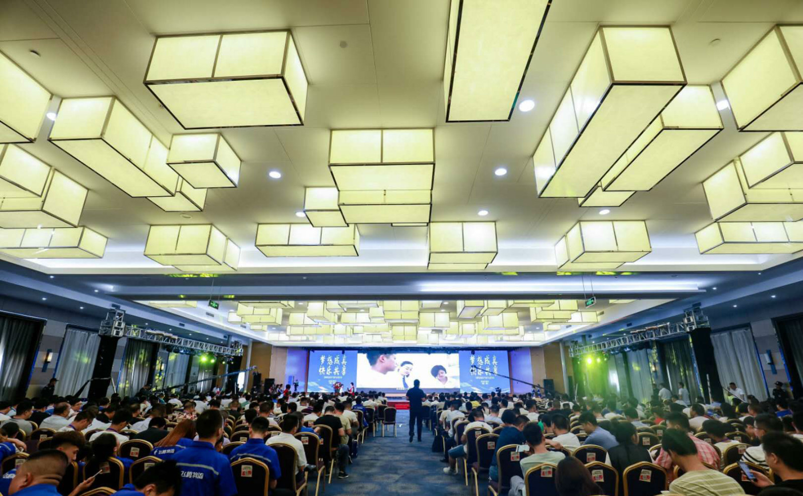 河南物流企业的机遇和挑战 河南飞腾物流省际