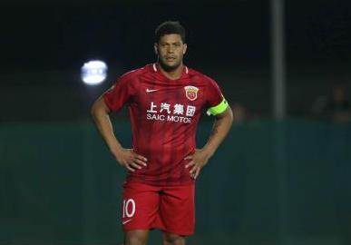 世界足坛高薪球员年薪排行榜,看到第四张,我感