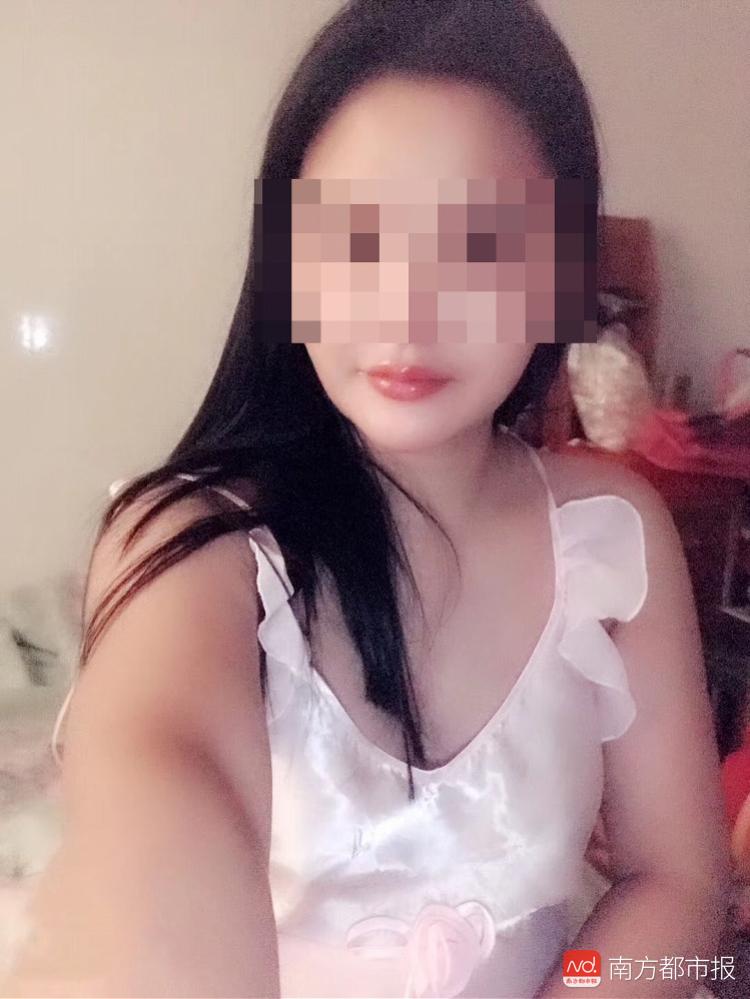 东莞女老板花5万丰胸 结果假体放歪了