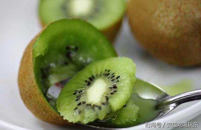 硒妹儿:猕猴桃酒怎么酿制 猕猴桃酒的酿制方法