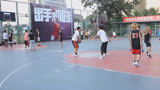 《健身圈》：东单 街头篮球圣地